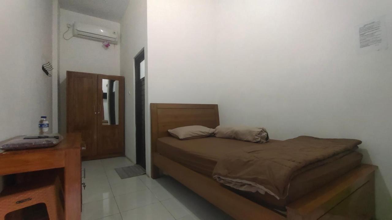 Oyo 90157 Griya Andon Syariah Hotel Сиребон Екстериор снимка